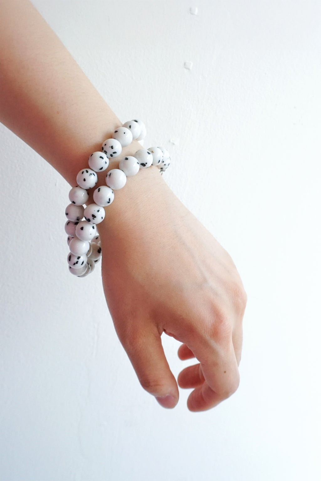 DALMATIAN BEAD NECKLACE