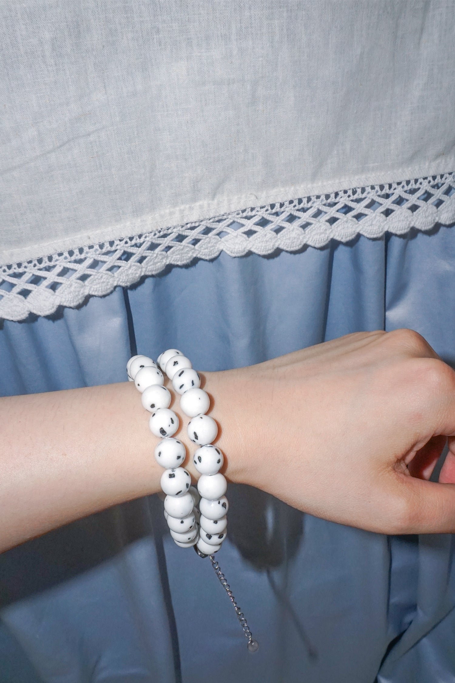 DALMATIAN BEAD NECKLACE