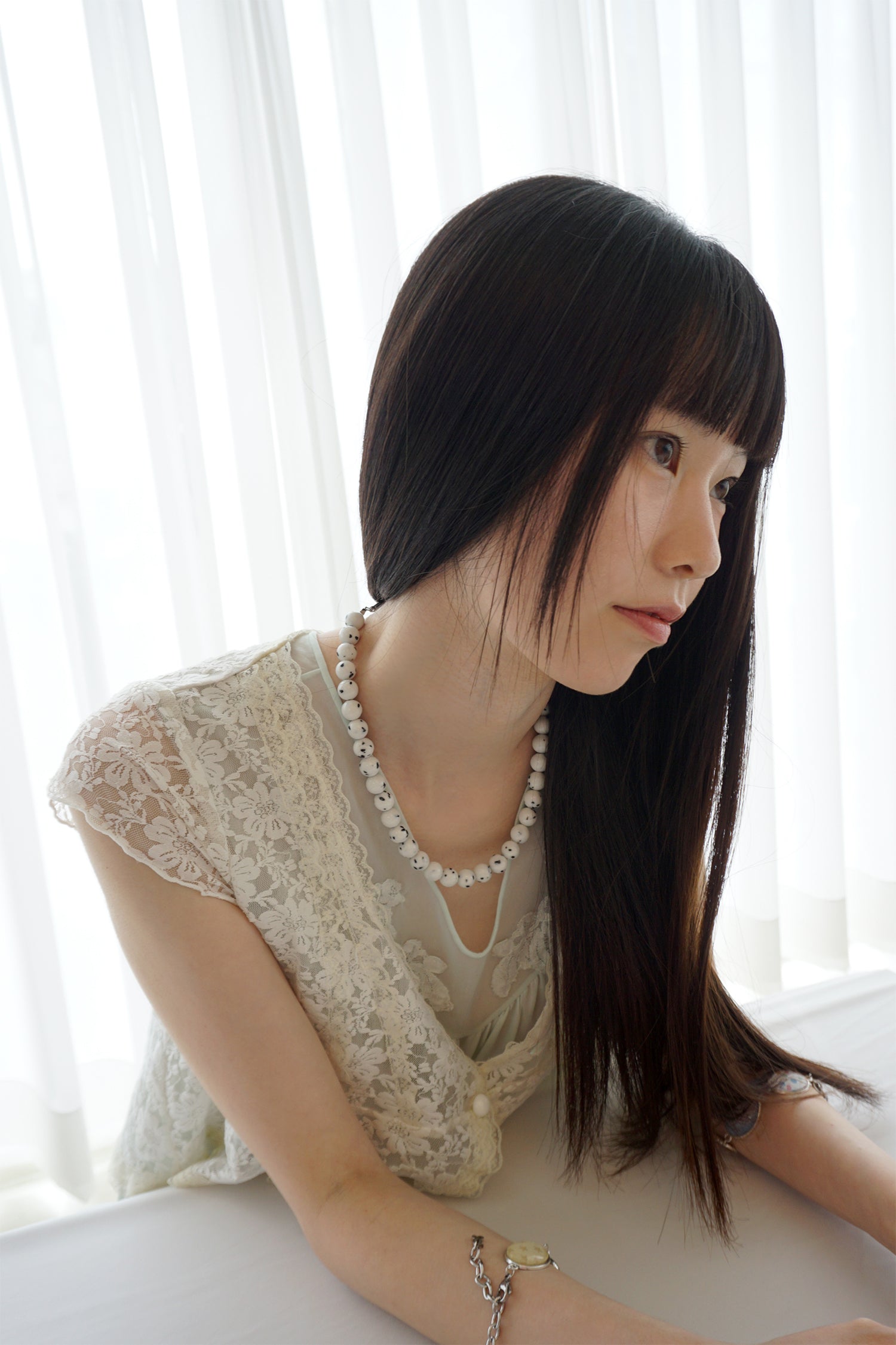 DALMATIAN BEAD NECKLACE